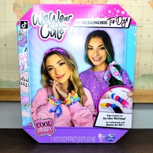 BRAND NEW We Wear Cute So Scrunchie Tie Dye Kit